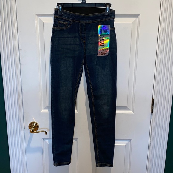 NWT Coco and CarmenOMG Skinny Jeans-holds you in, lifts you up! - Picture 2 of 6